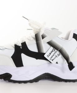 کفش اسپرت زنانه سفید و مشکی با بند بافتی و زیره PU سبک، طراحی فشن و مناسب استفاده روزمره