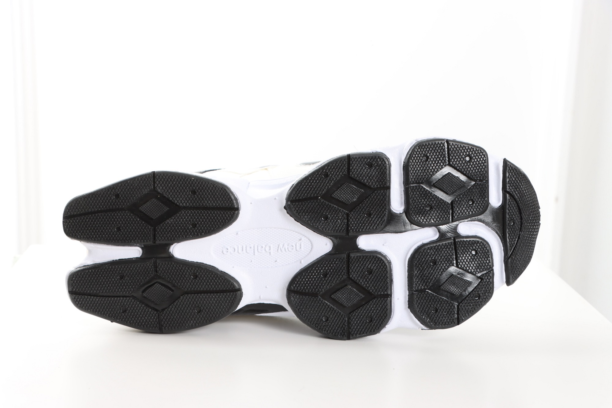 کفش اسپرت نیوبالانس 9060 مردانه سفید - Image 3